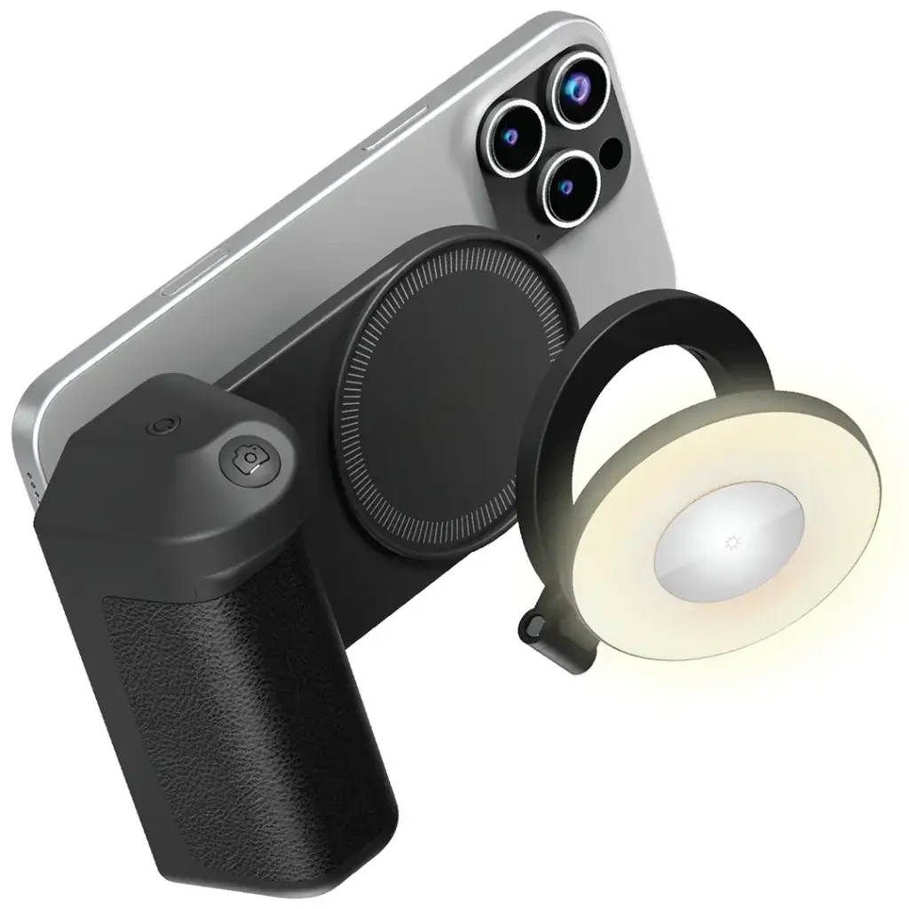 باور بنك SnapCharge MagSafe بسعة ٤٨٠٠ ملّي أمبير مع ريموت غالق للكاميرا من Porodo